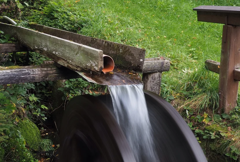 wasserkraft-oekostrom2.jpg