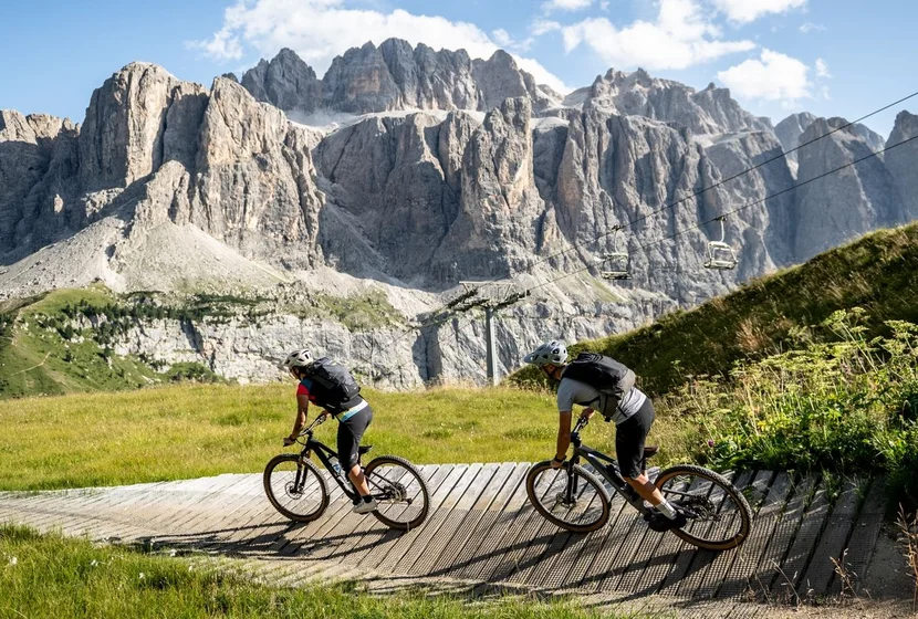 Sellaronda_MTB_Val_Gardena3.jpg