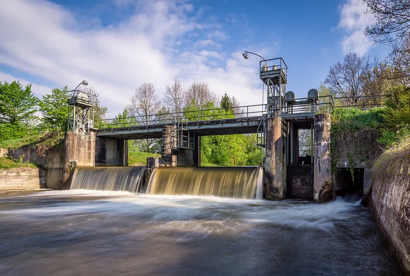 wasserkraft-oekostrom1.jpg
