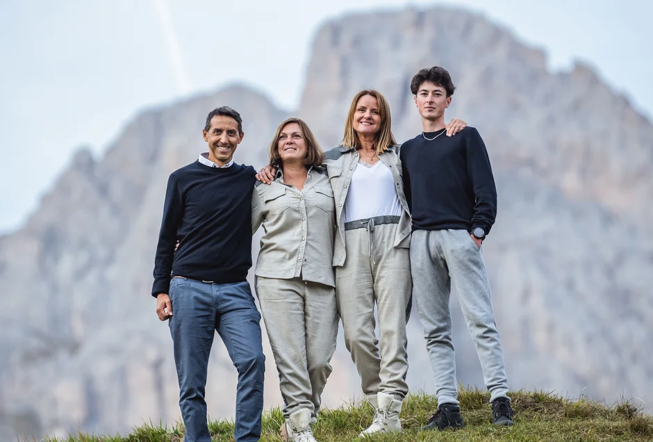 Dolomites_Val_Gardena_Team.jpg