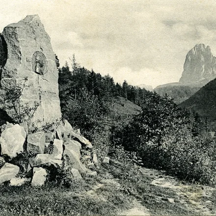 Paul Grohmann monument and geology