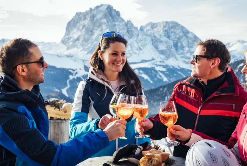 Aperitivo_Langkofel_4Personen@DOLOMITESValgardena.jpg